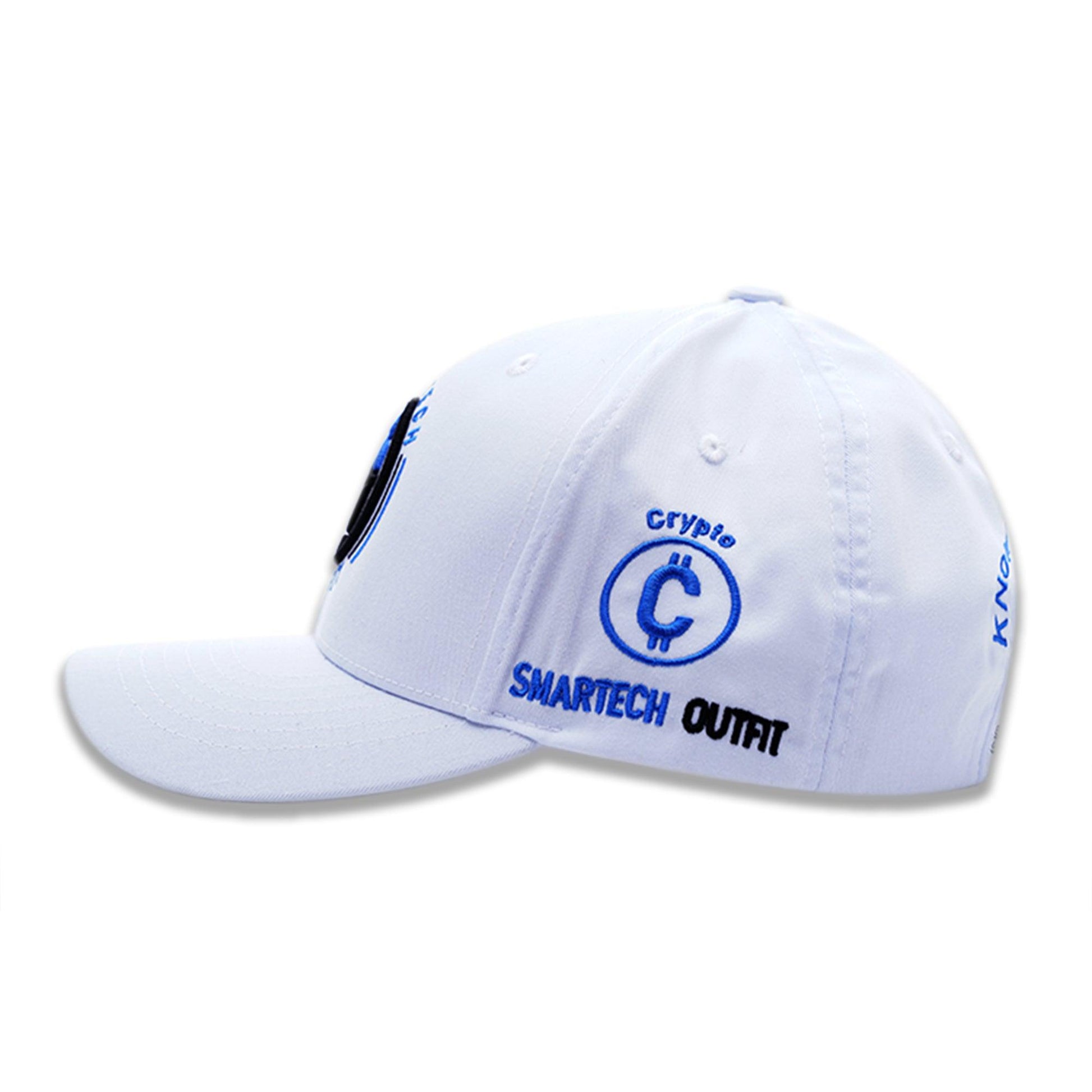 White baseball cap with personalized embroidery. Stylish and versatile, perfect for women's casual wear