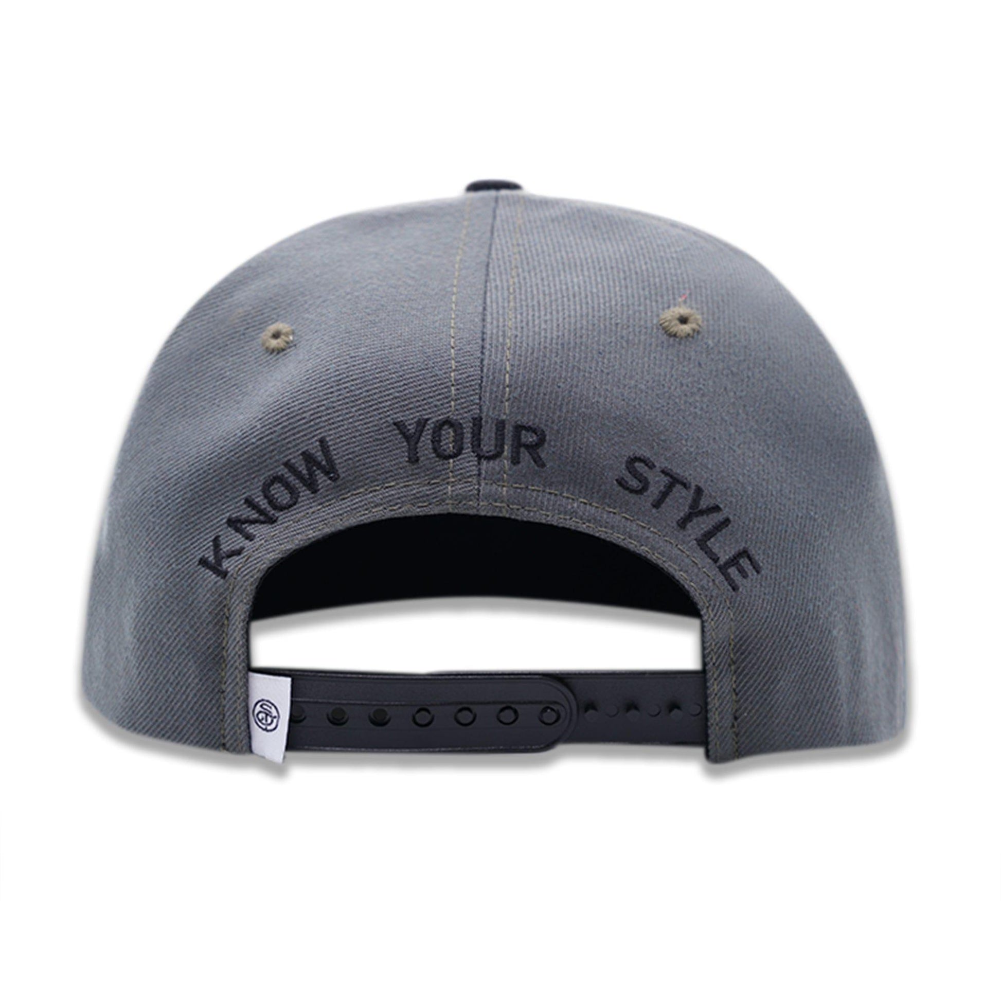 Gray & Black Snapback Cap - Smartech Outfit